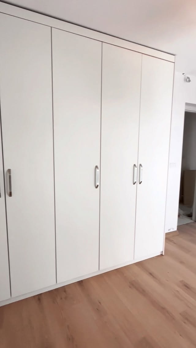 Sade Beyaz Gardırop - Gardırop